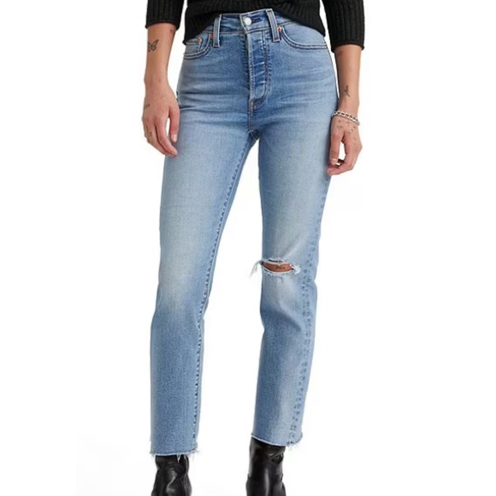 Levi’s Wedgie Jeans with Frayed Hem, Size 32